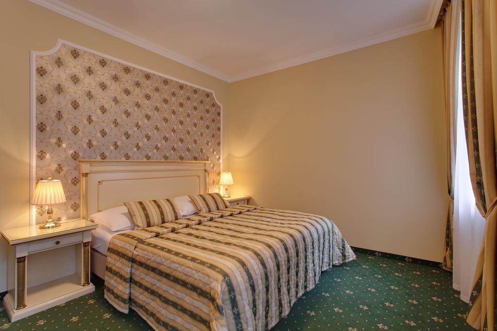 Premium Suite