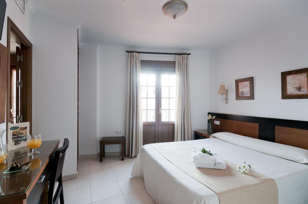 Double Room,215604080:JPEG