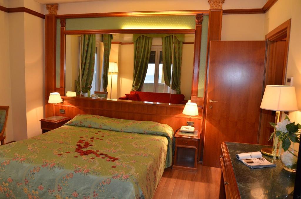 Standard Double Room,21647931:JPEG
