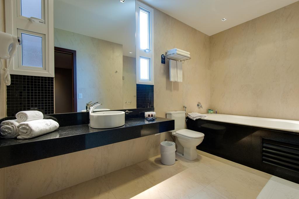 King Suite Whirlpool