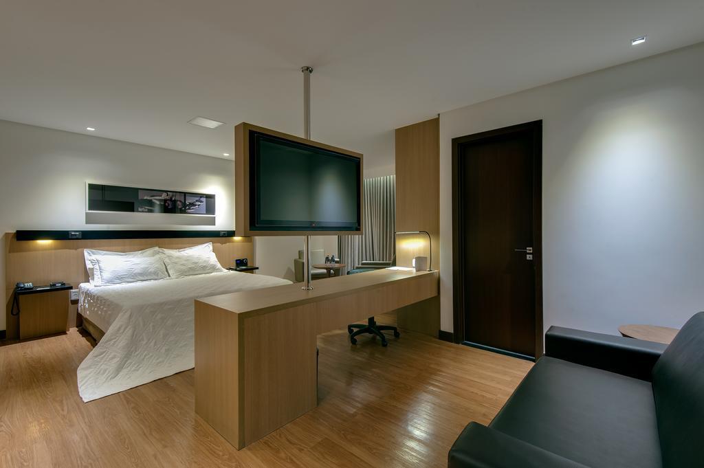 King Suite Whirlpool