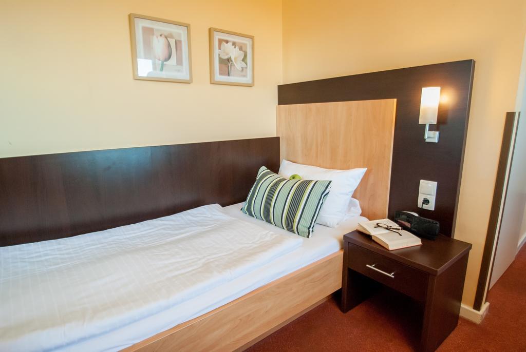 Double or Twin Room City View