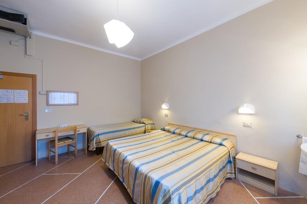 Quadruple Room,462256530:JPEG