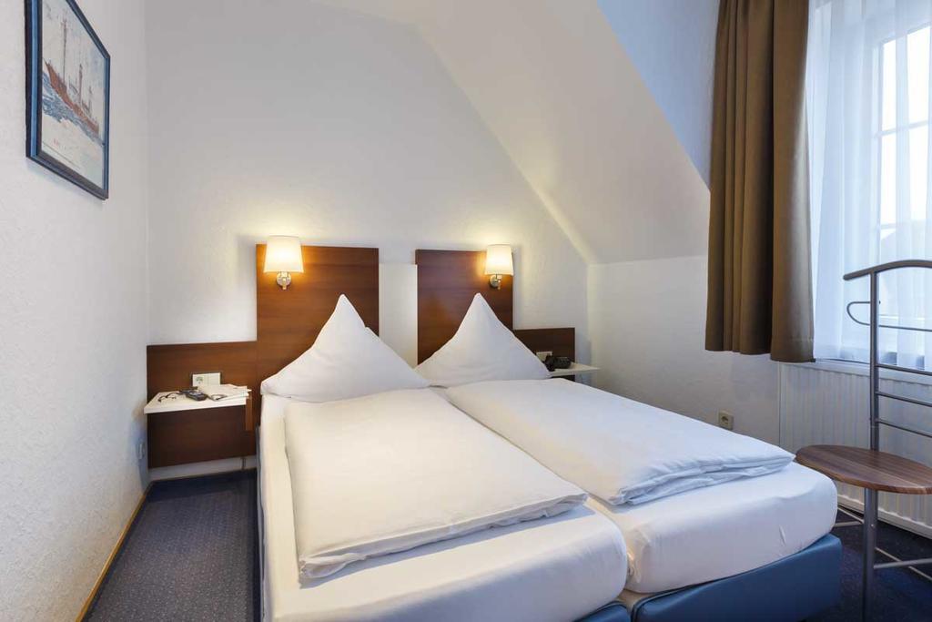 Double Room,925840441:JPEG