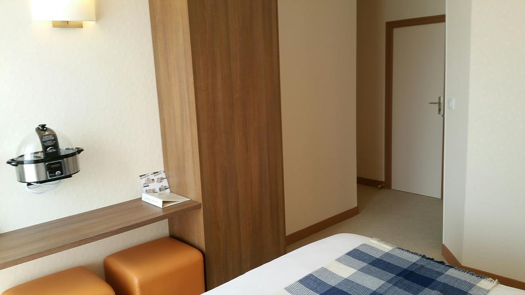 Double Room street view,217900982:JPEG