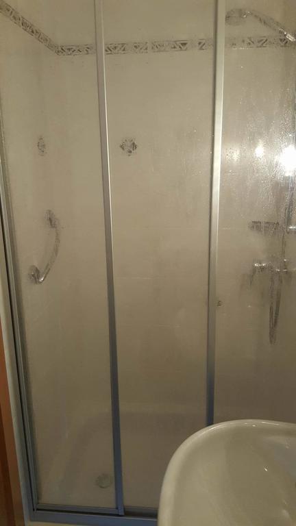 Twin Room,1563263980:JPEG