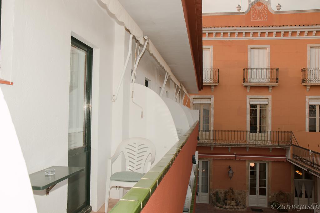 Single Room Balcony