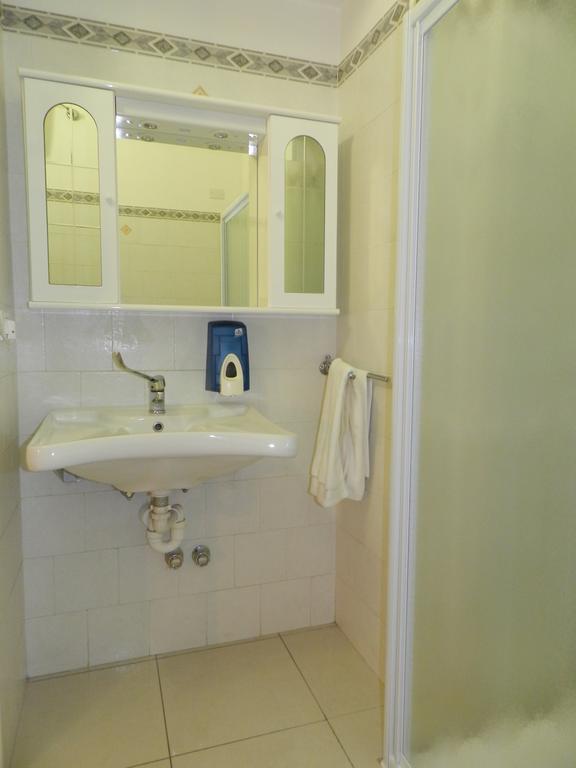 Standard Apartment,191166292:JPEG