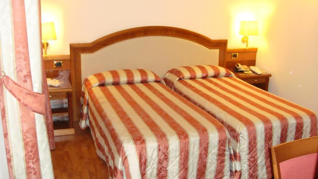 Double Room,21976098:JPEG