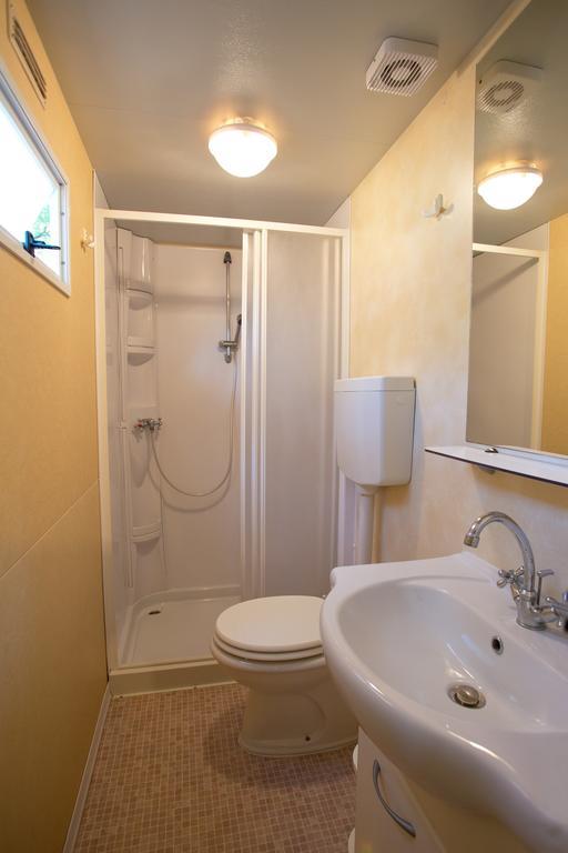 Mobile Home,219270491:JPEG