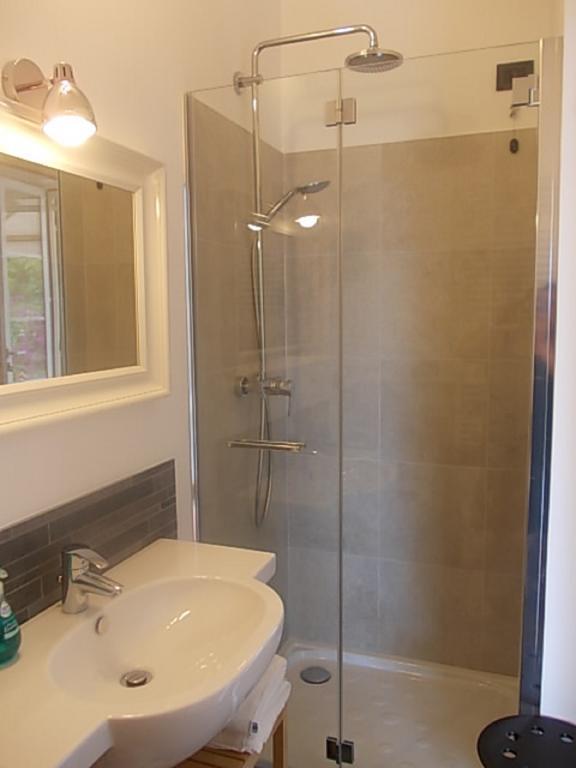 Double Room,332266576:JPEG