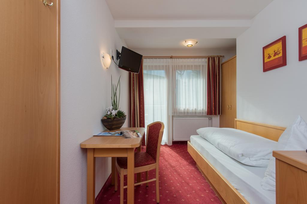 Single Room Balcony