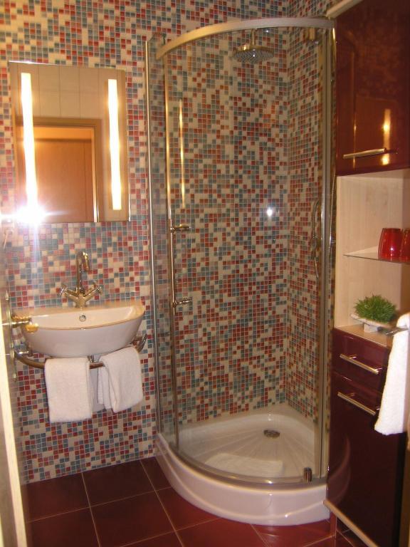 Standard Double Room,1107809595:JPEG