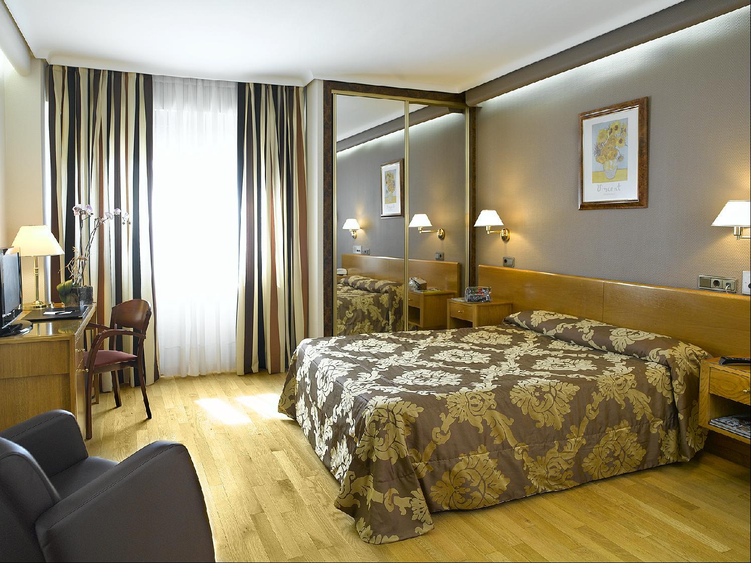 Double or Twin Room,704548723:JPEG