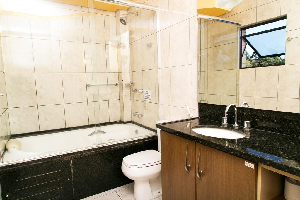 Suite Spa Bath
