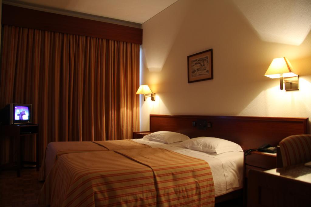 Double or Twin Room Mountain View,222201806:JPEG