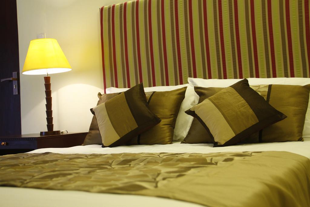 Deluxe Room,222352433:JPEG