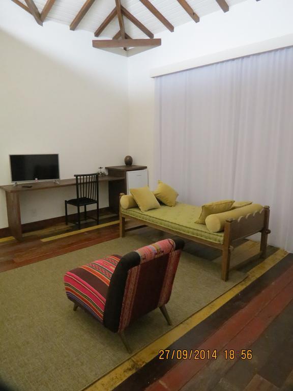 Standard Queen or Twin Room