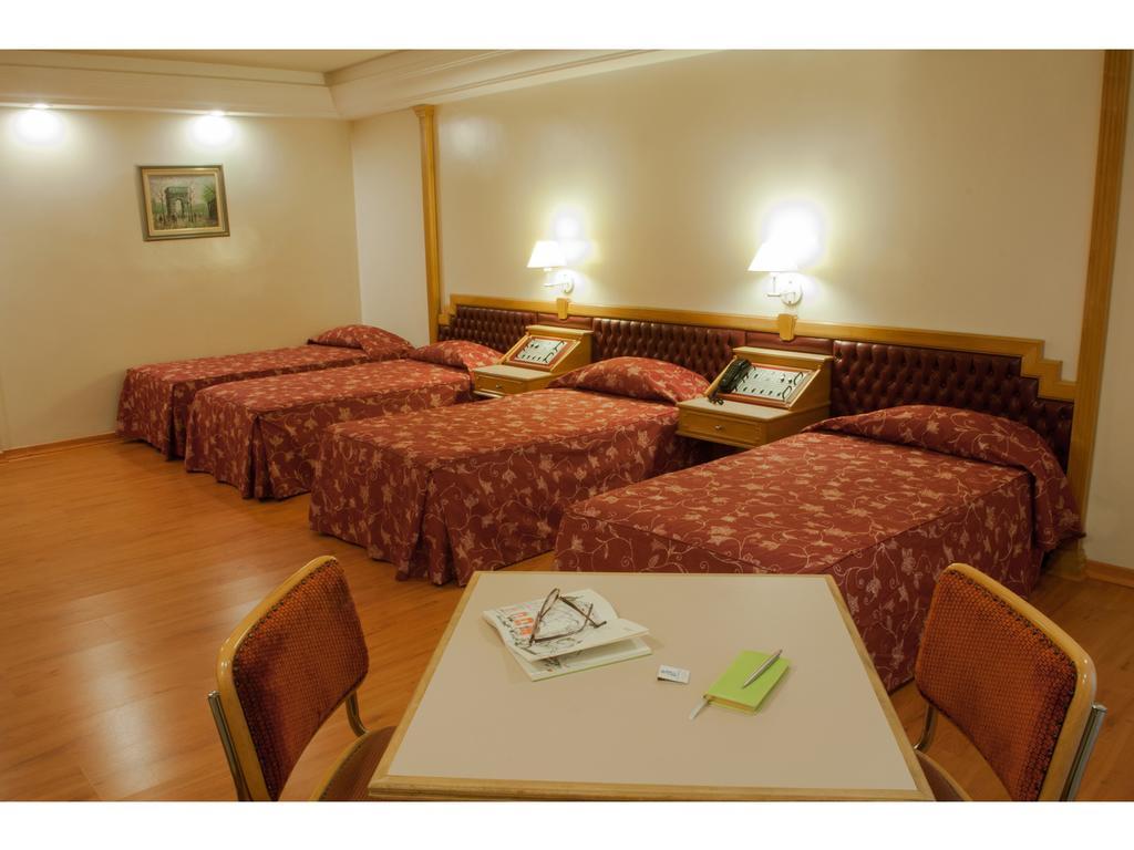 Quarto Quádruplo