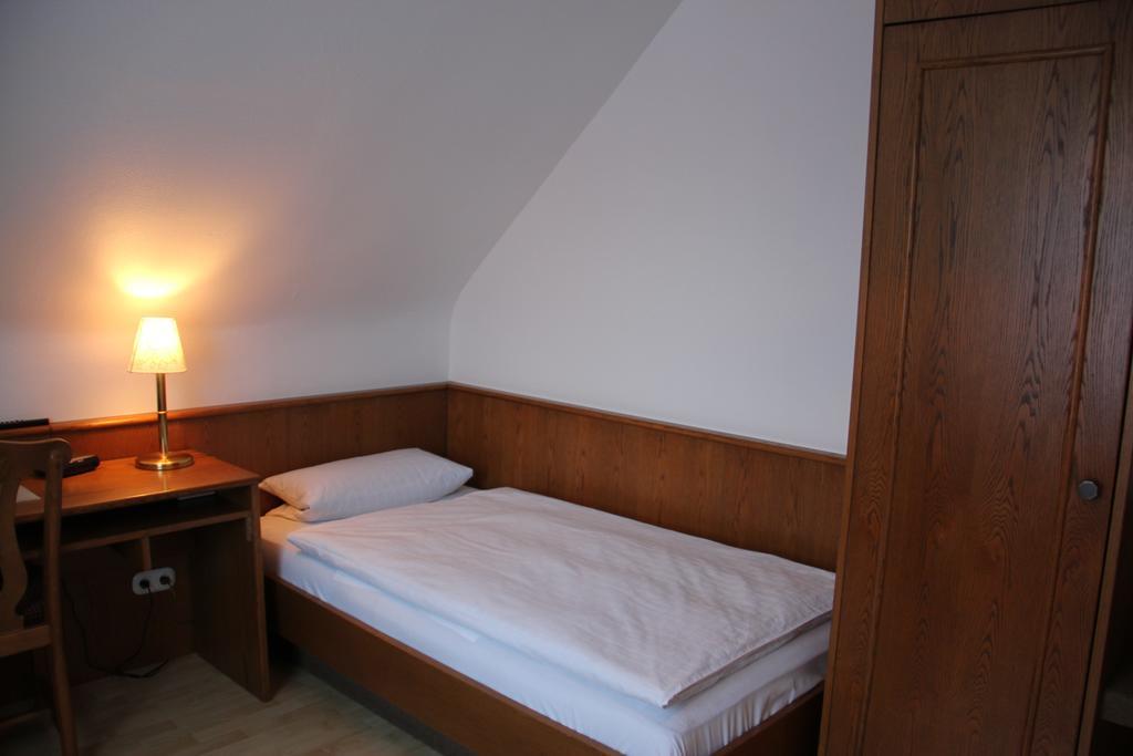 Budget Single Room,1746943959:JPEG