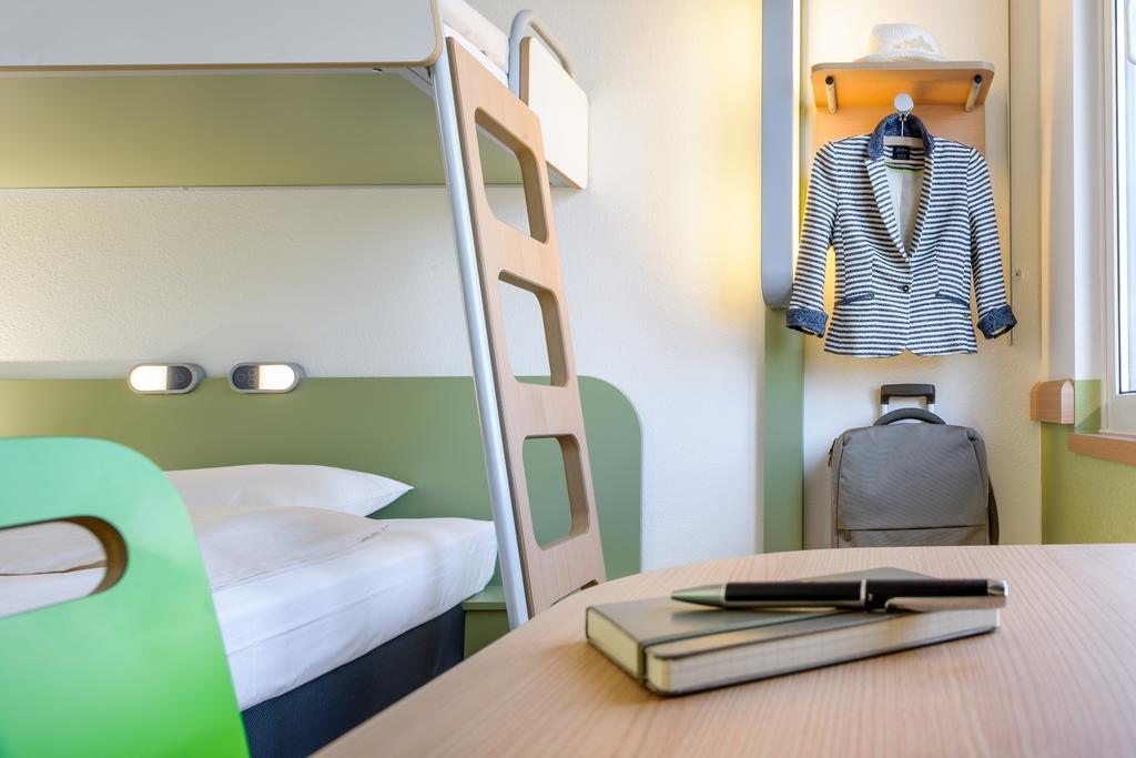 Standard Double Room,225924311:JPEG