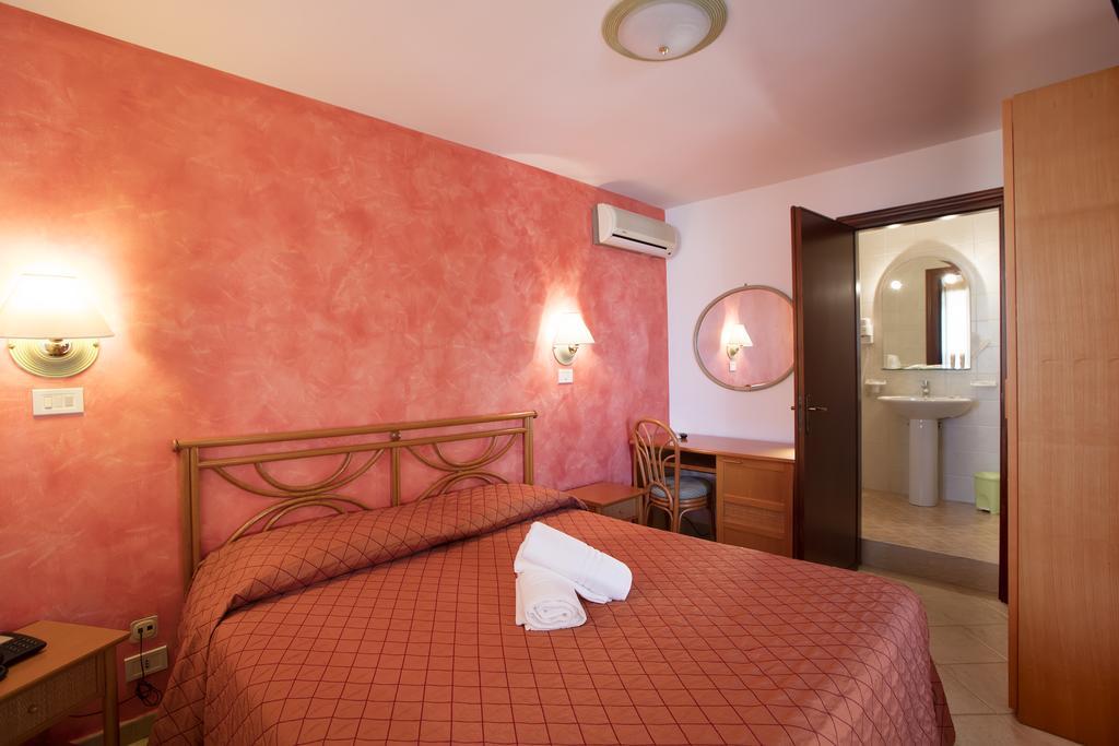 Double Room,226702091:JPEG