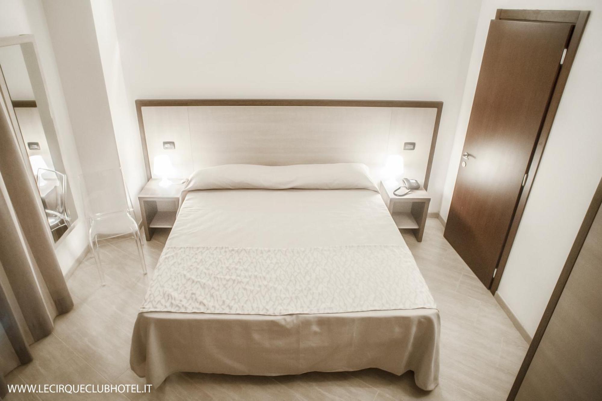 Budget Double Room,464150964:JPEG