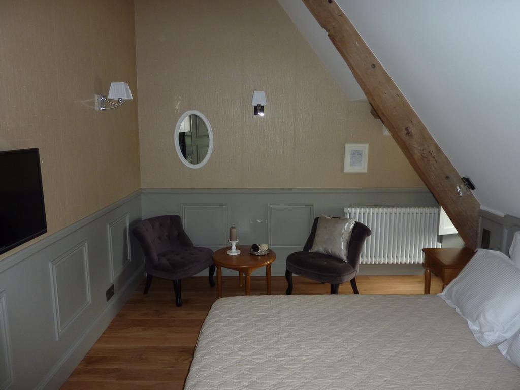 Deluxe Double Room Bath,969355669:JPEG