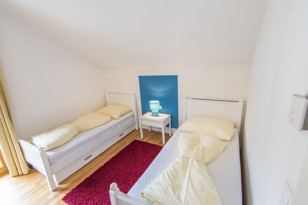 Three-Bedroom Apartmen Sofa Bed