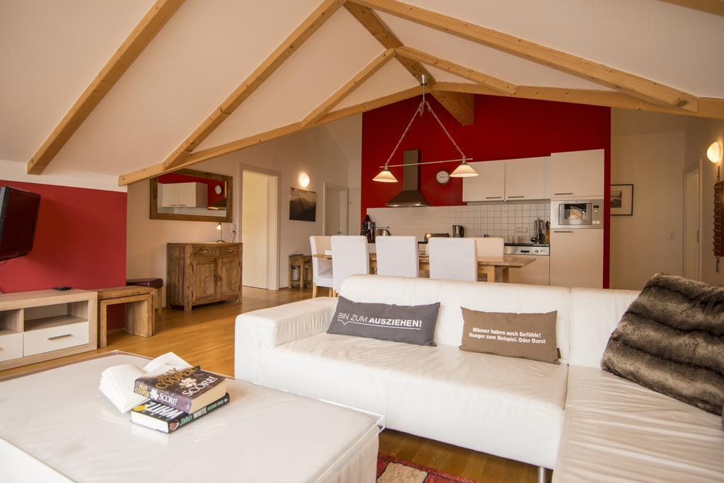 Four-Bedroom Apartment Sofa Bed