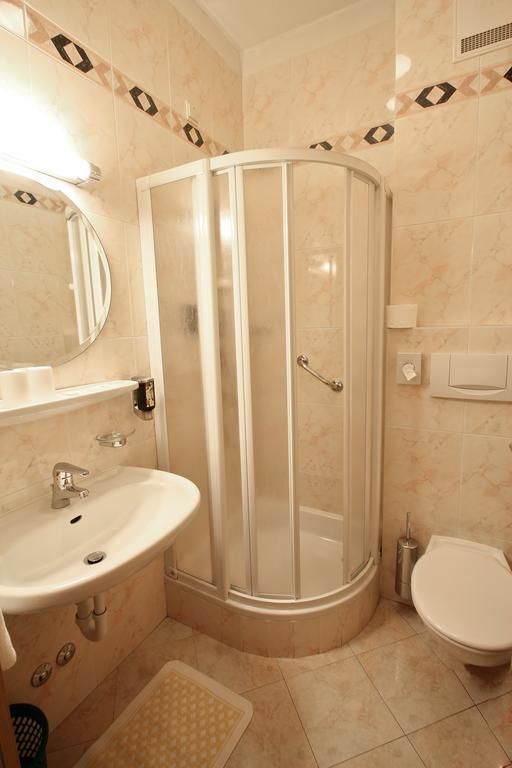 Superior Twin or Double Room,16447526:JPEG