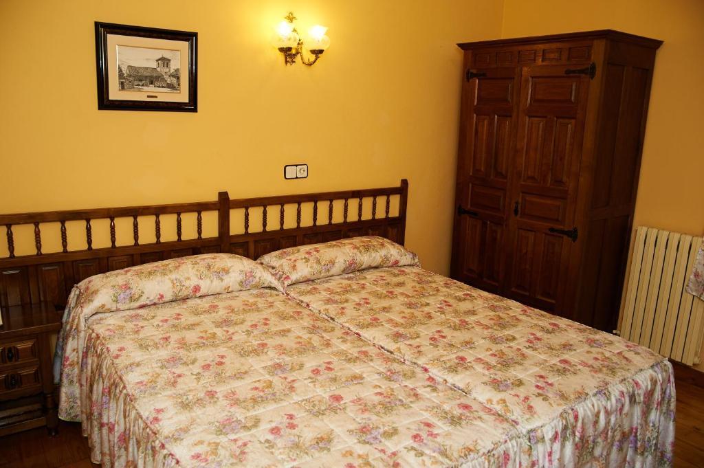 Double or Twin Room,23088471:JPEG