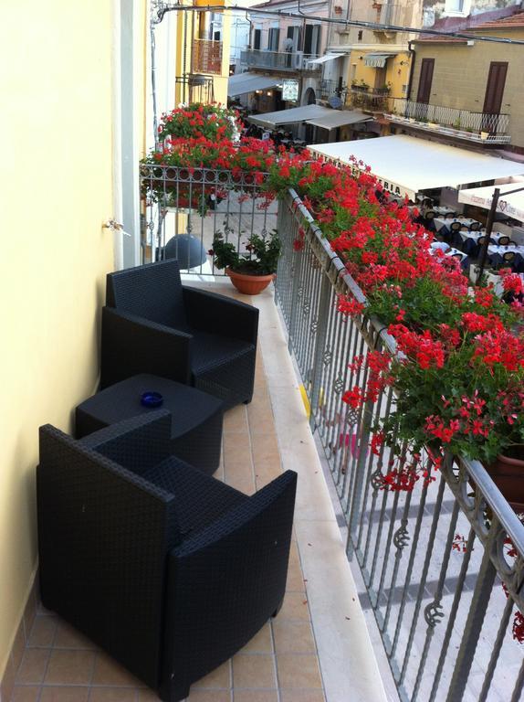Double Balcony,234914313:JPEG