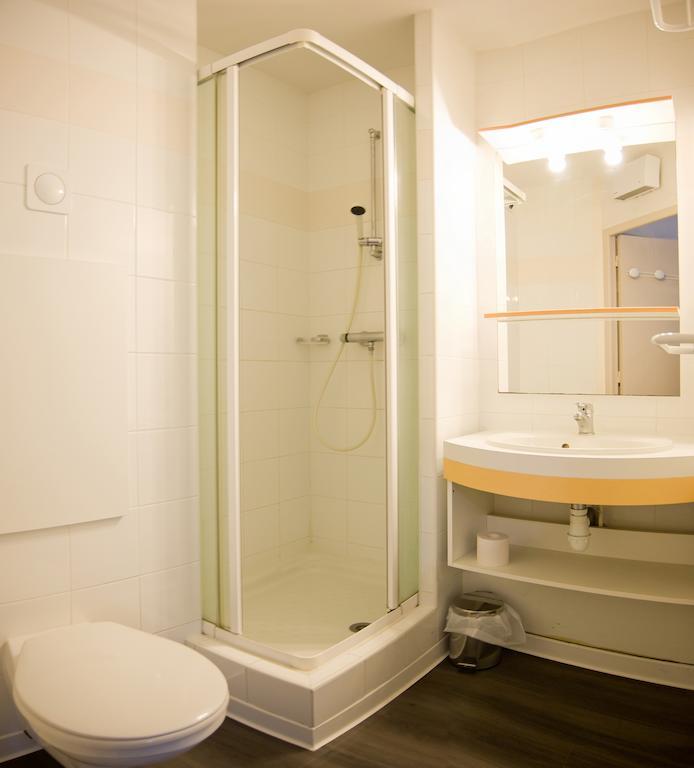Double Room Shower,981985234:JPEG