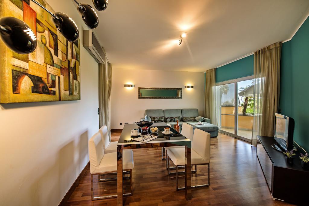 Two-Bedroom Apartment,232727845:JPEG