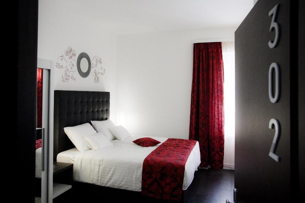 Superior Twin Room City View