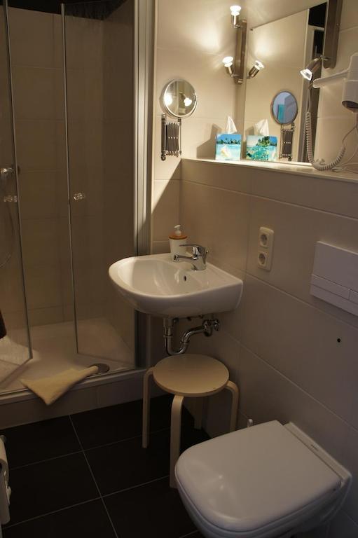 Standard Double Room Private Bathroom,235223557:JPEG