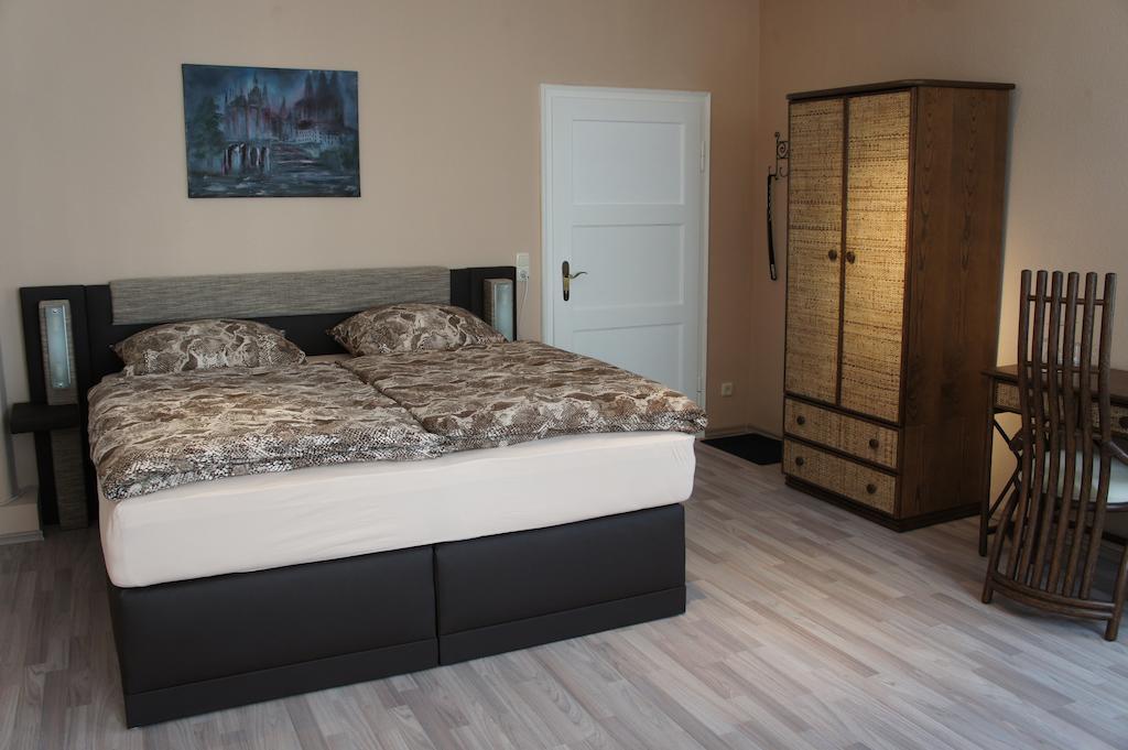 Double Room XL Private Bathroom