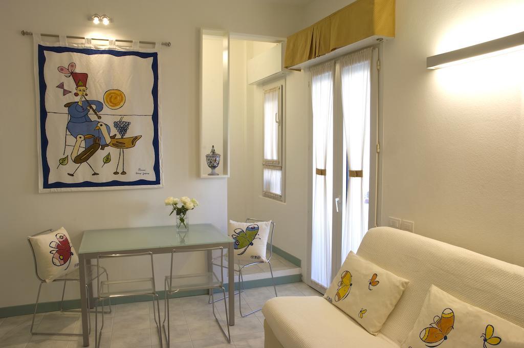 One-Bedroom Standard Apartment