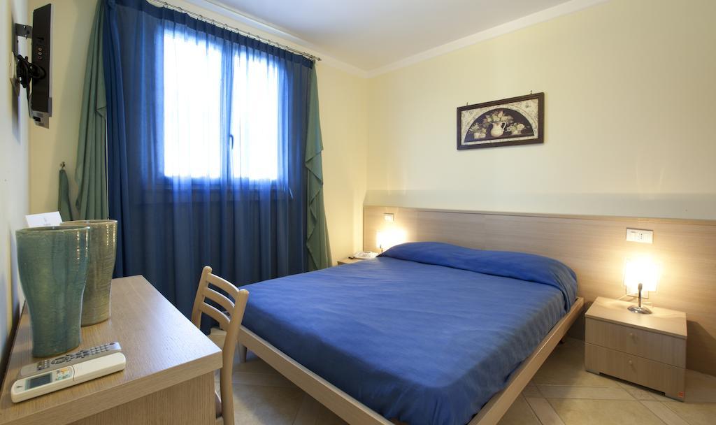 Two-Bedroom Apartment,235389273:JPEG
