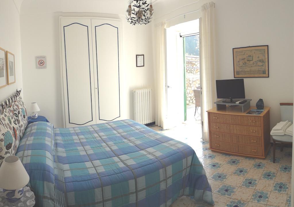 Double or Twin Room Terrace Sea View