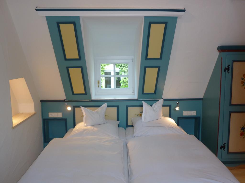 Two-Bedroom Suite,235560721:JPEG