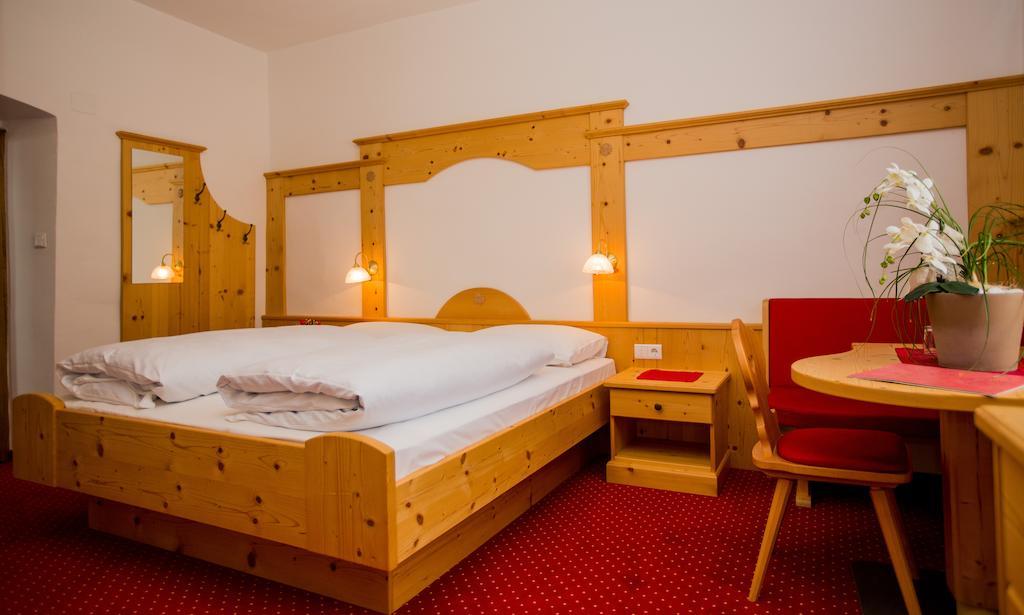 Standard Double Room,401920659:JPEG