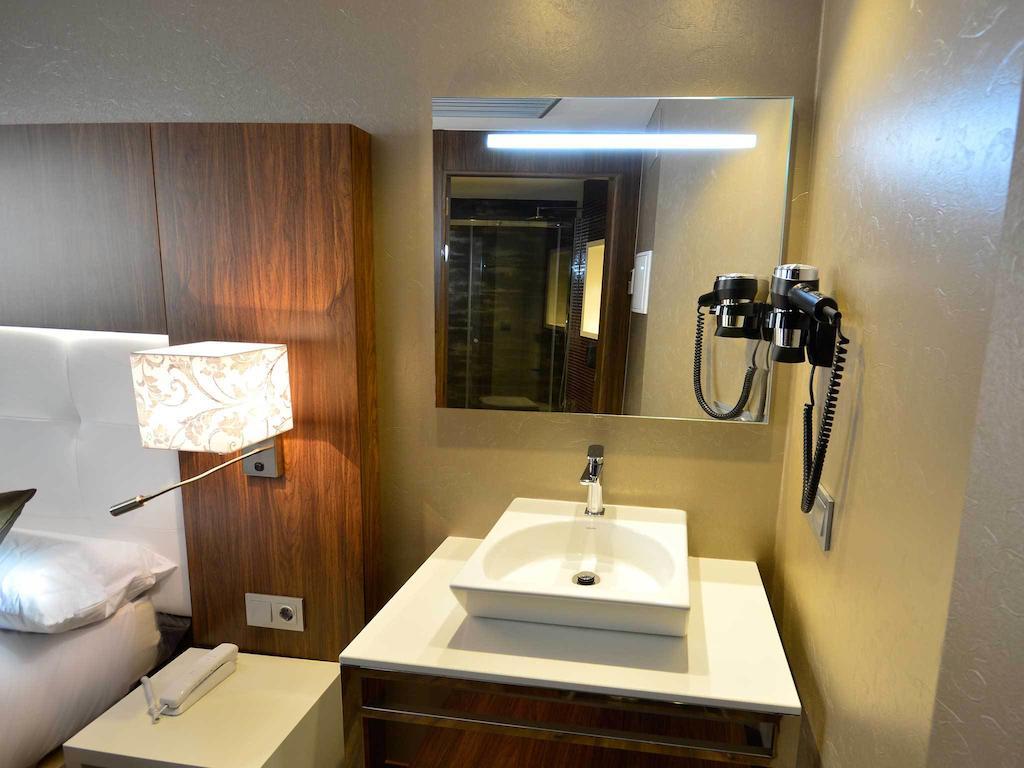 Standard Single Room,235866337:JPEG
