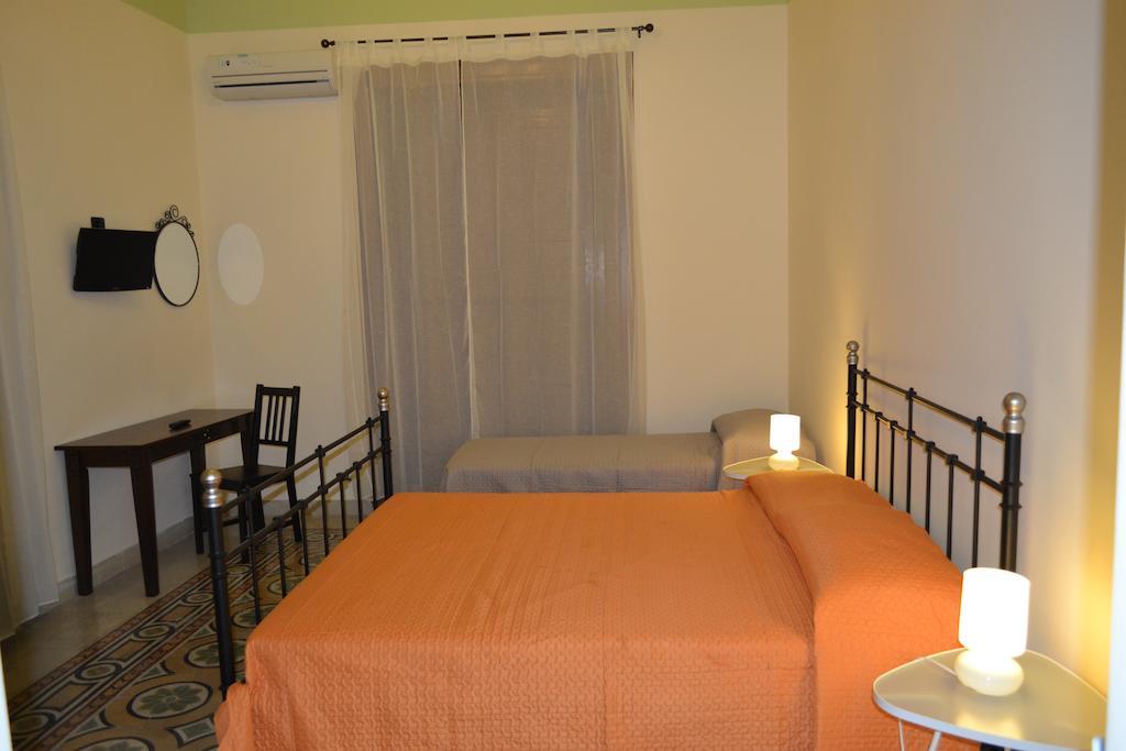 Deluxe Double Room,823187294:JPEG