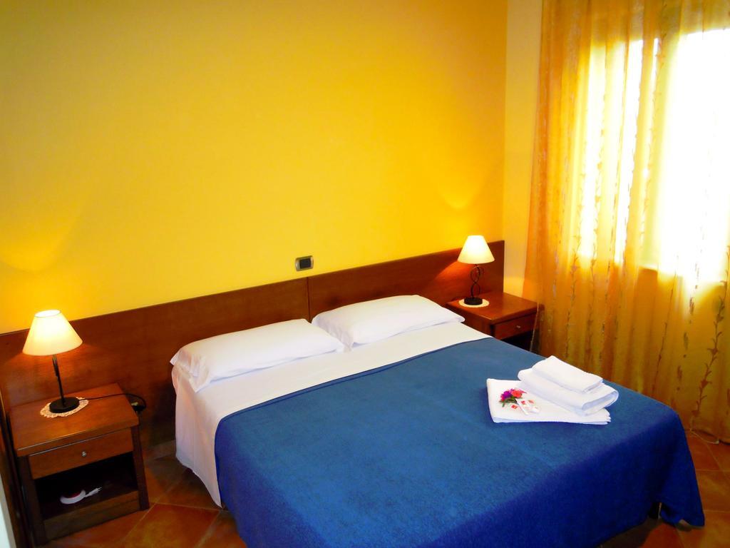 Double or Twin Room,236761957:JPEG