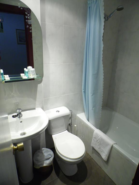 Single Room,1333677644:JPEG