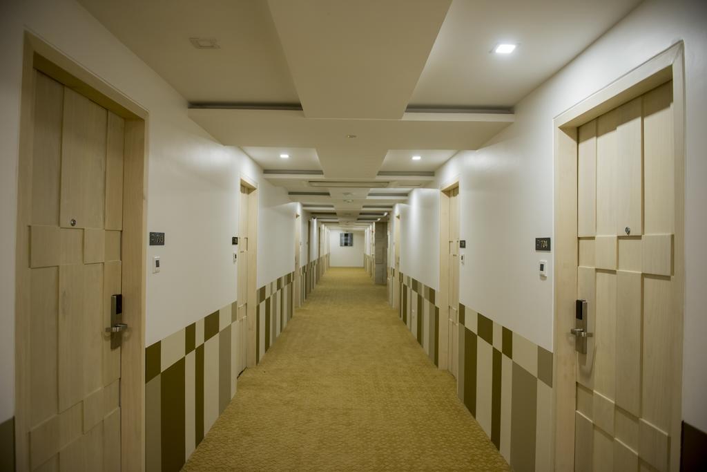 Premier Double or Twin Room,238992305:JPEG