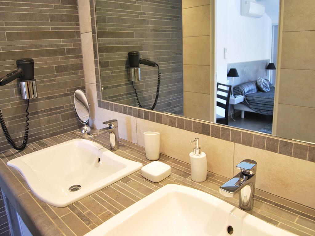 Deluxe Suite,1668061689:JPEG