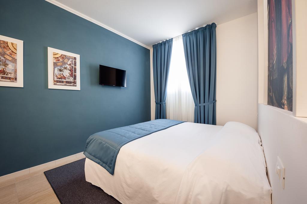 Double Room,239513873:JPEG